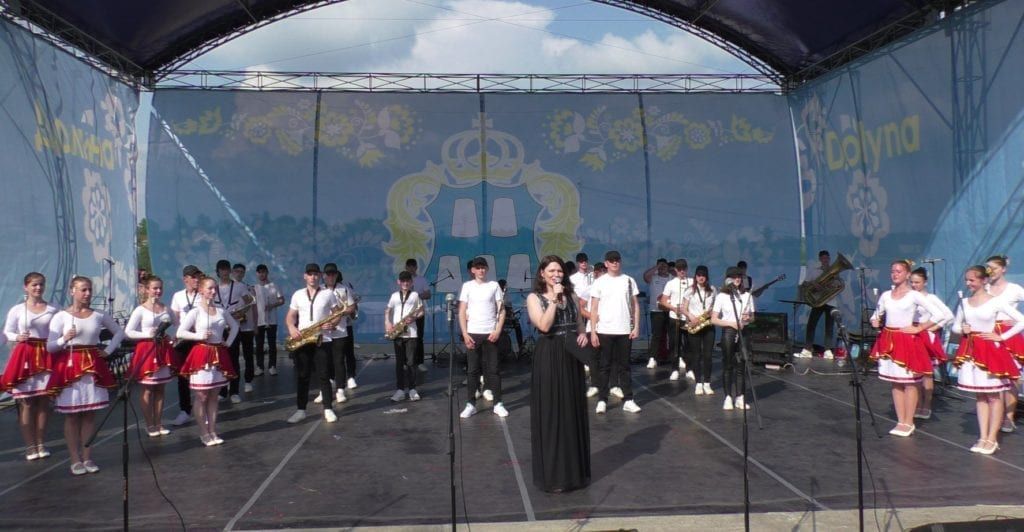 Звучить соло...