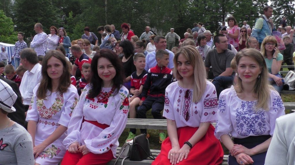 Долинянки в вишиванках!