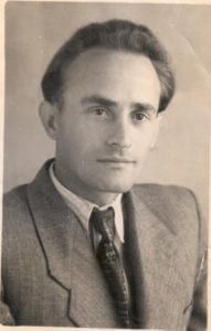 Батько - Богдан Григорович Лишега