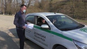 Інспектори перевіряють дотримання правил  у селі Лоп'янка