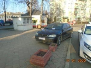 Порушник припаркувався неправильно